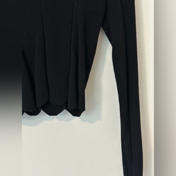 Dynamite scallop long sleeve - Picture 3 of 7